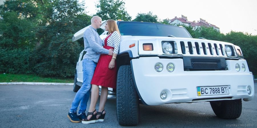 Историю любви можно сделать около своего автомобиля